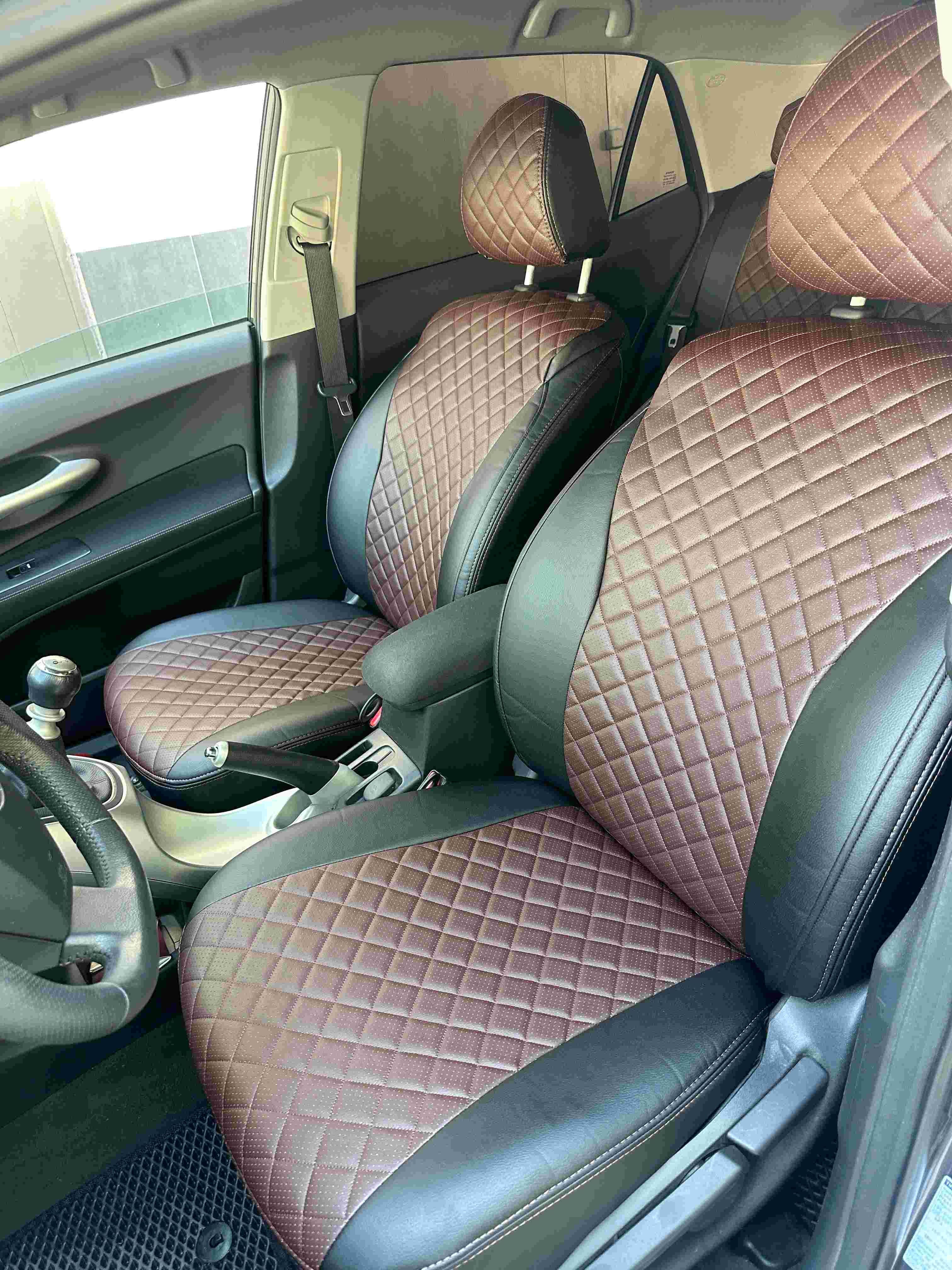 Huse auto Toyota Auris